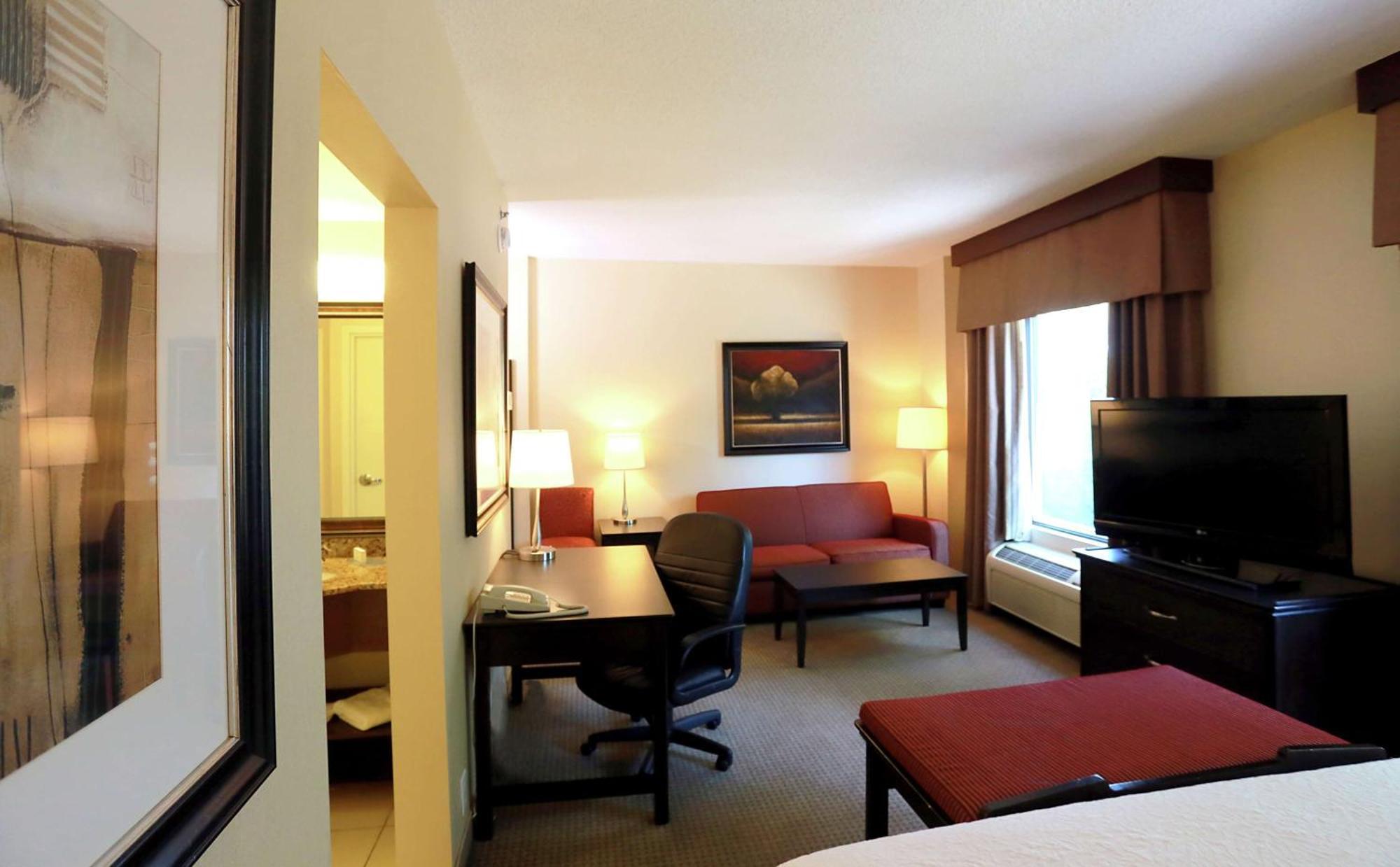 Hampton Inn & Suites Laval Eksteriør billede